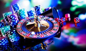 Live dealer at Lightning Roulette table with multiplier display